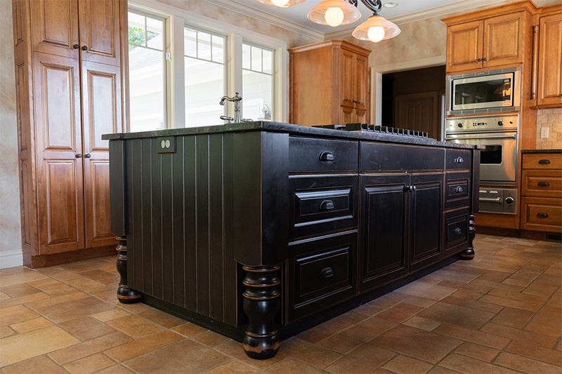 PMV - Project Highlight - French-Inspired Interior - Kitchen Island - Before 3